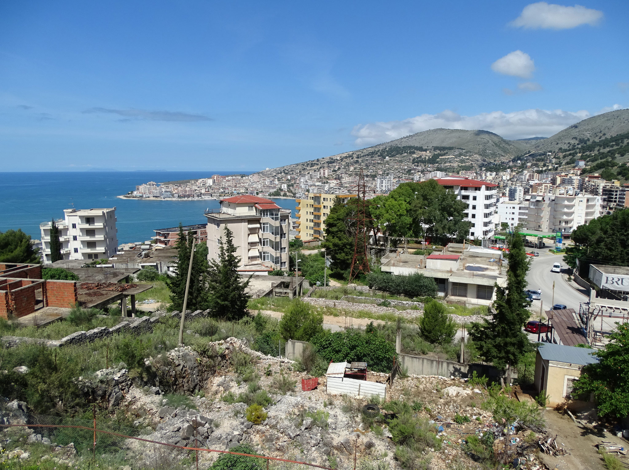Sarandë (Photo license: CC BY 2.0)